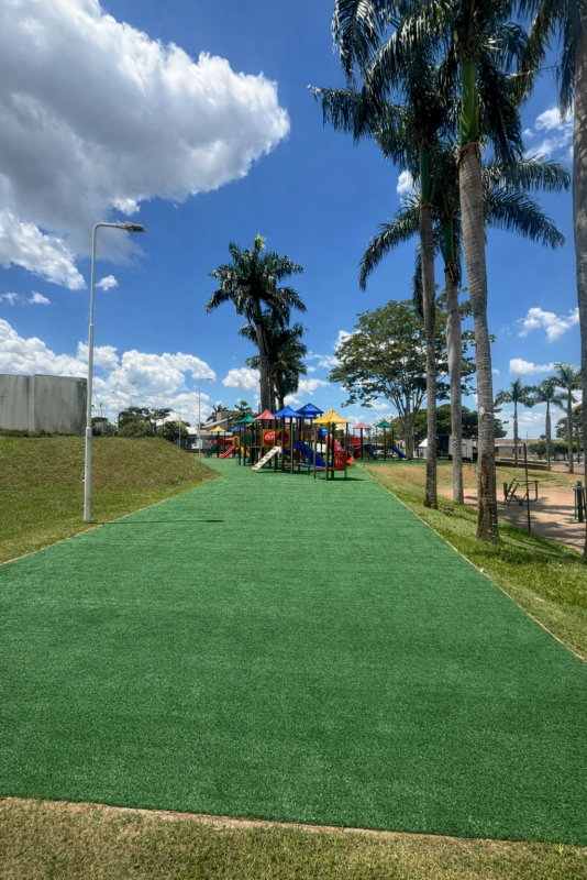 GRAMA SINTÉTICA VERDE 12mm